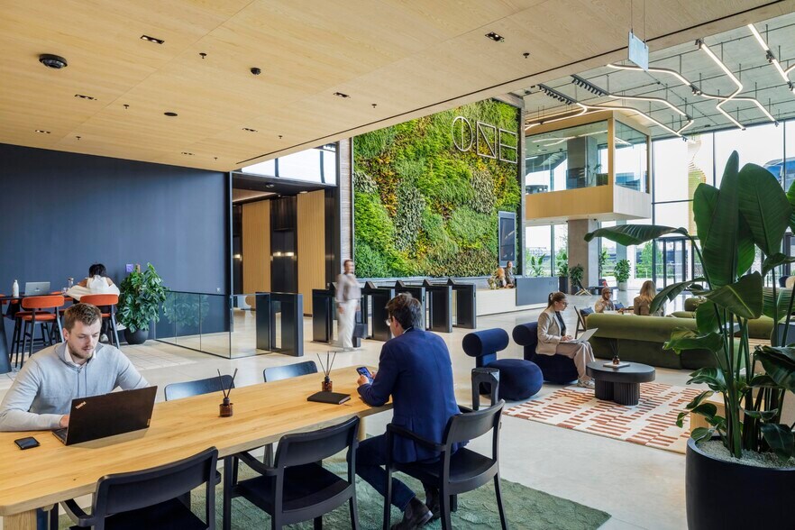 One Station Hl, Reading à louer - Photo de l’immeuble – Image 3 sur 37