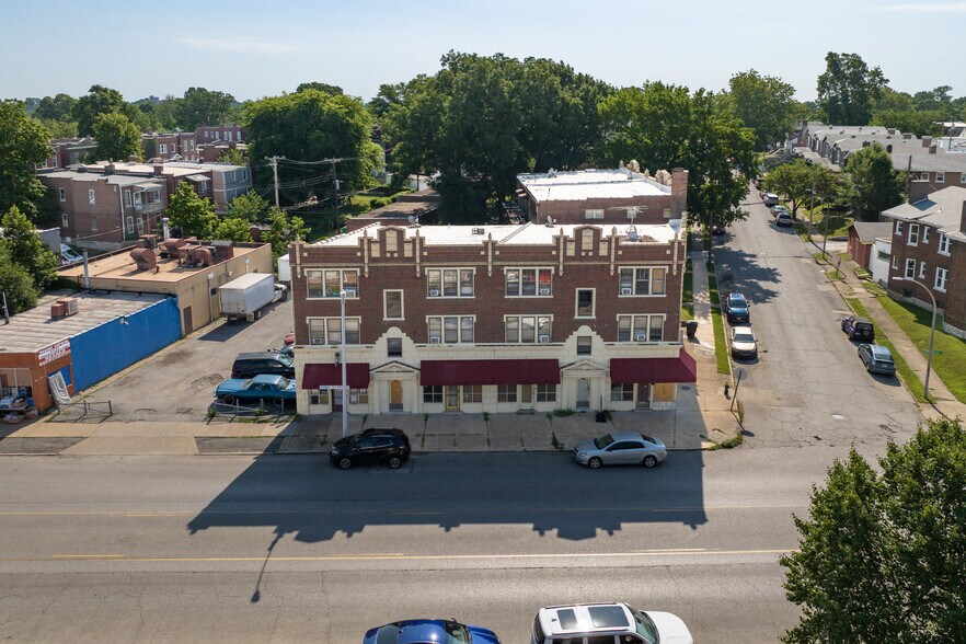 4054 S Grand Blvd, Saint Louis, MO à vendre - Photo de l’immeuble – Image 2 sur 24