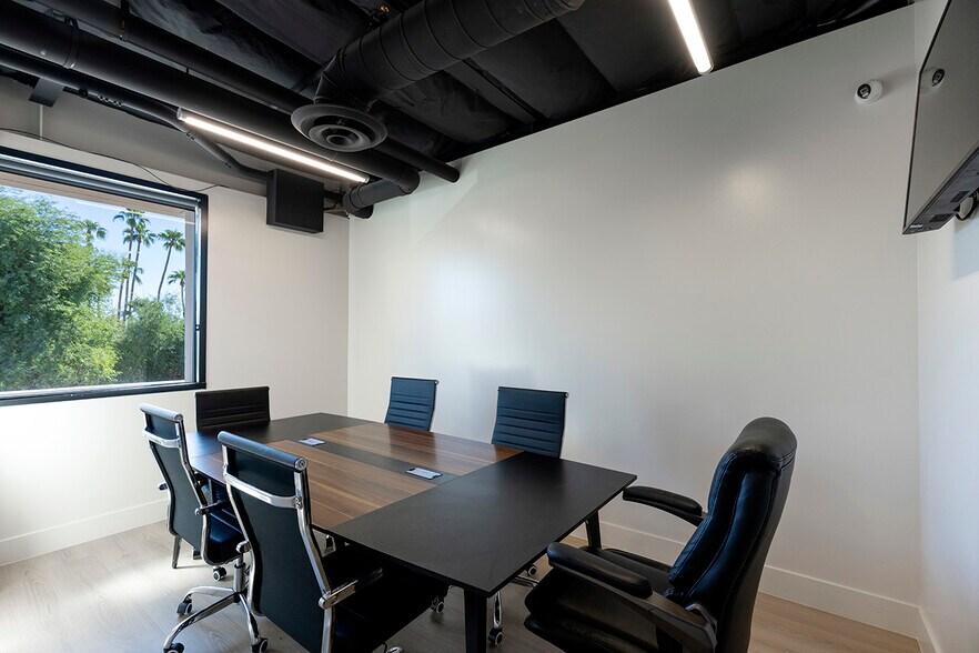 11111 N Scottsdale Rd, Scottsdale, AZ à vendre - Photo de l’immeuble – Image 3 sur 7