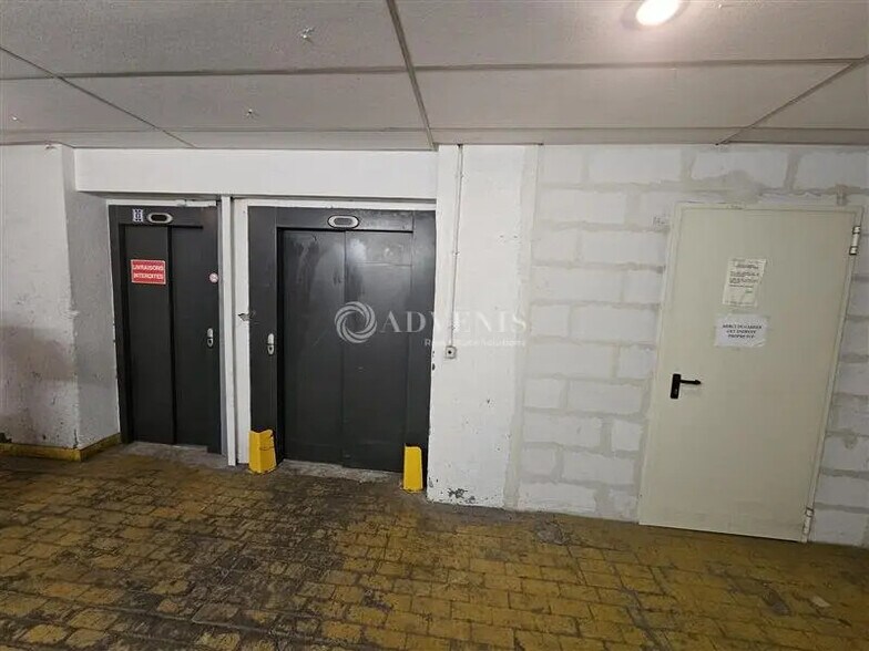 Bureau dans Pantin à louer - Photo de l’immeuble – Image 2 sur 10