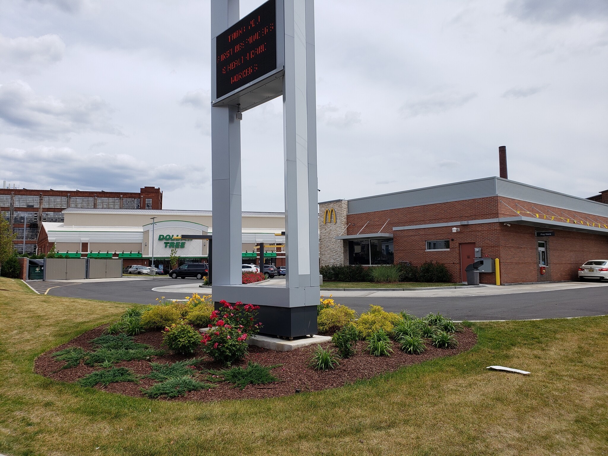 90 Dayton Ave, Passaic, NJ à louer Photo de l’immeuble– Image 1 sur 9