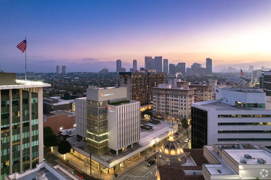 9460-9470 Wilshire Blvd, Beverly Hills, CA à louer - Aérien – Image 3 sur 5