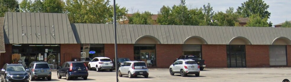 8574 Market St, Youngstown, OH à louer - Photo de l’immeuble – Image 1 sur 3