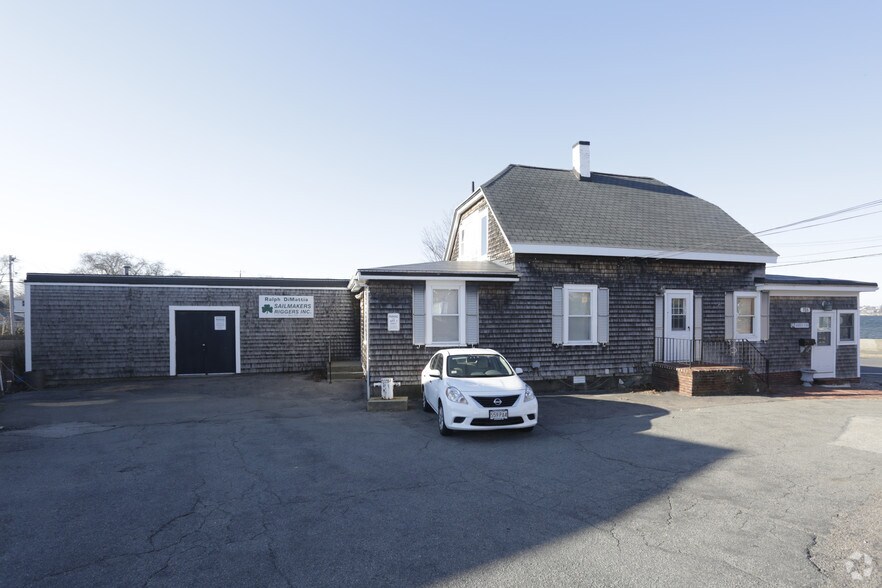 735 E Squantum St, Quincy, MA à louer - Photo de l’immeuble – Image 3 sur 3