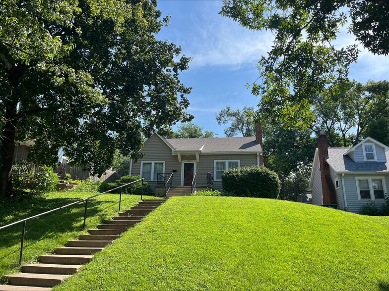 2019 N 51st St, Omaha, NE à vendre - Photo principale – Image 1 sur 1