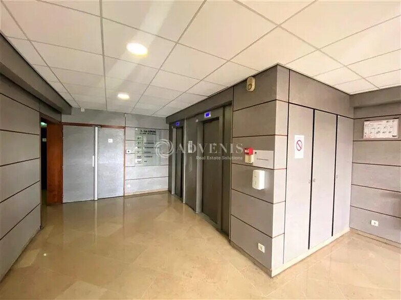 Bureau dans Ivry-sur-Seine à louer - Photo de l’immeuble – Image 2 sur 8