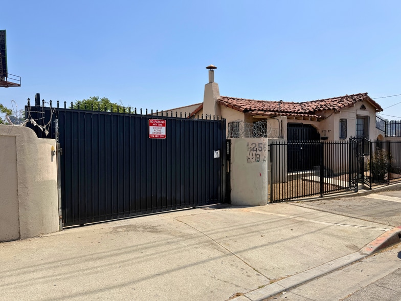 4256 Whiteside St, Los Angeles, CA à louer - Photo de l’immeuble – Image 2 sur 5