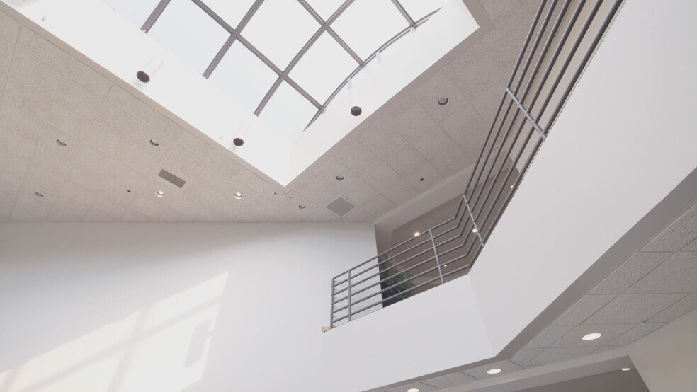 580 Main St, Bolton, MA à louer - Vidéo sur l’annonce professionnelle – Image 2 sur 11