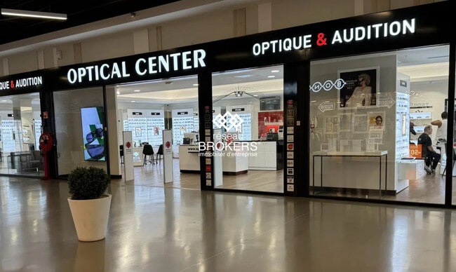 Plus de détails pour Local commercial à vendre