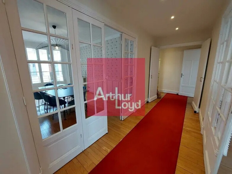 Bureau dans Clermont-Ferrand à vendre - Photo intérieure – Image 3 sur 4