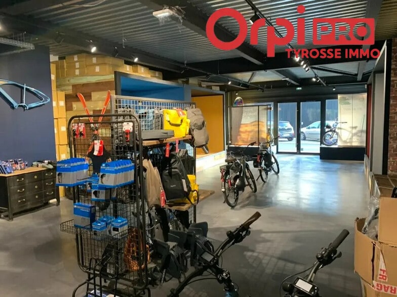 Local commercial dans Soorts-Hossegor à louer - Photo de l’immeuble – Image 2 sur 3