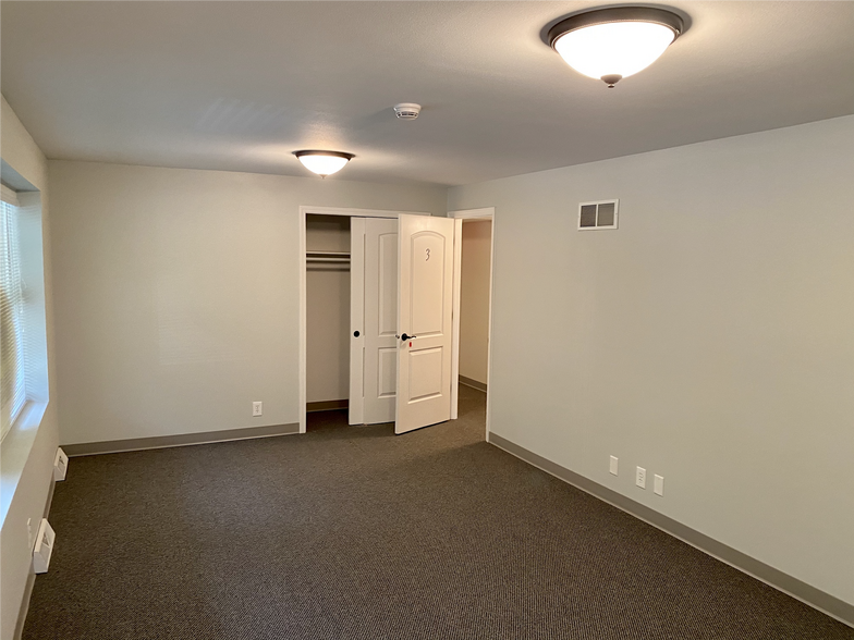 W63N124-W63N152 Washington Ave, Cedarburg, WI à louer - Photo de l’immeuble – Image 2 sur 6