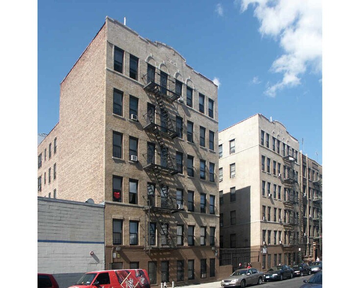 1967-1971 Marmion Ave, Bronx, NY à vendre - Photo principale – Image 1 sur 36