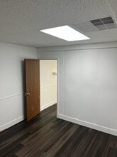 3721 W Michigan Ave, Lansing, MI à louer Photo intérieure– Image 1 sur 8