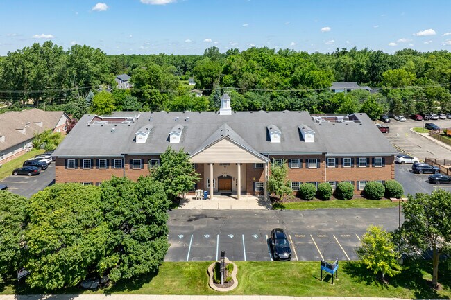 Plus de détails pour 41000 W 7 Mile Rd, Northville, MI - Bureau à vendre