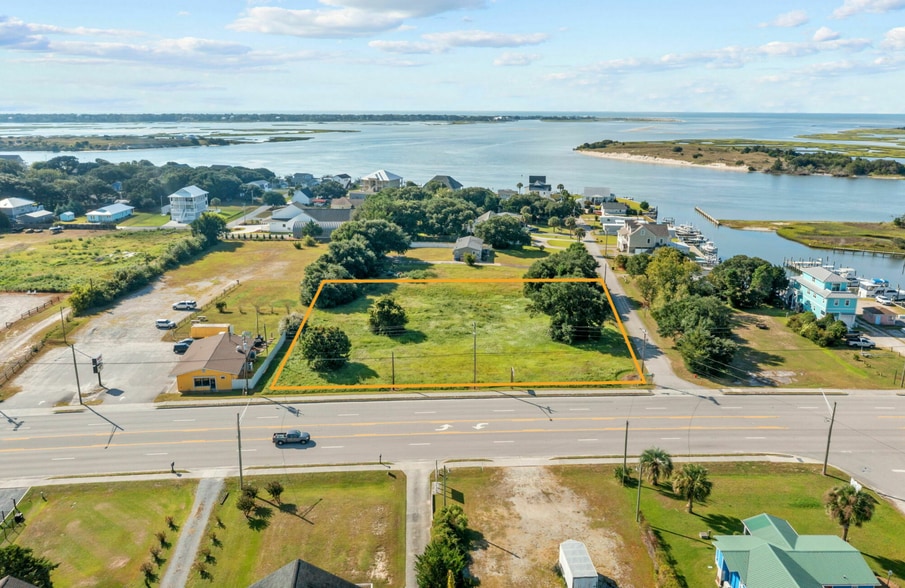 406 Cedar Point Blvd, Cedar Point, NC à vendre - Aérien – Image 2 sur 6