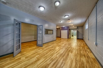 5403 Western Ave, Knoxville, TN à louer Photo intérieure– Image 1 sur 15