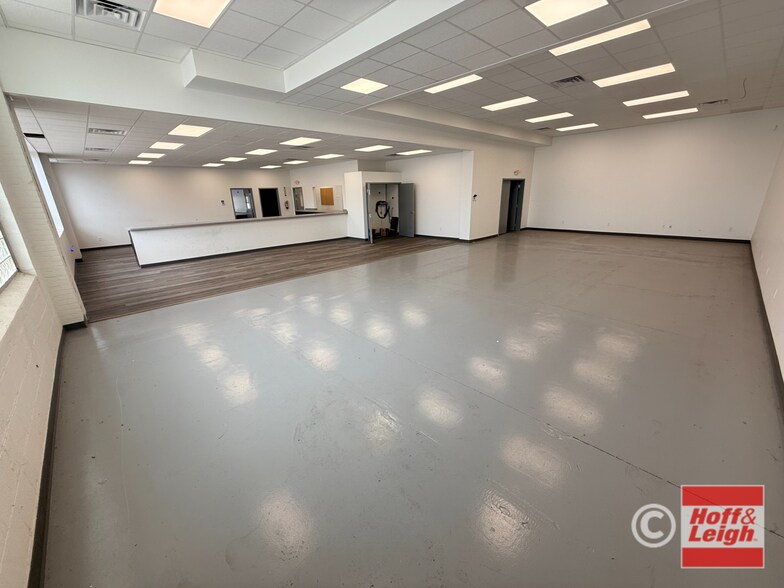 1570 E 25th St, Cleveland, OH à louer - Photo de l’immeuble – Image 3 sur 10