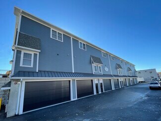 Plus de détails pour 42 Felton St, Waltham, MA - Local d’activités à vendre