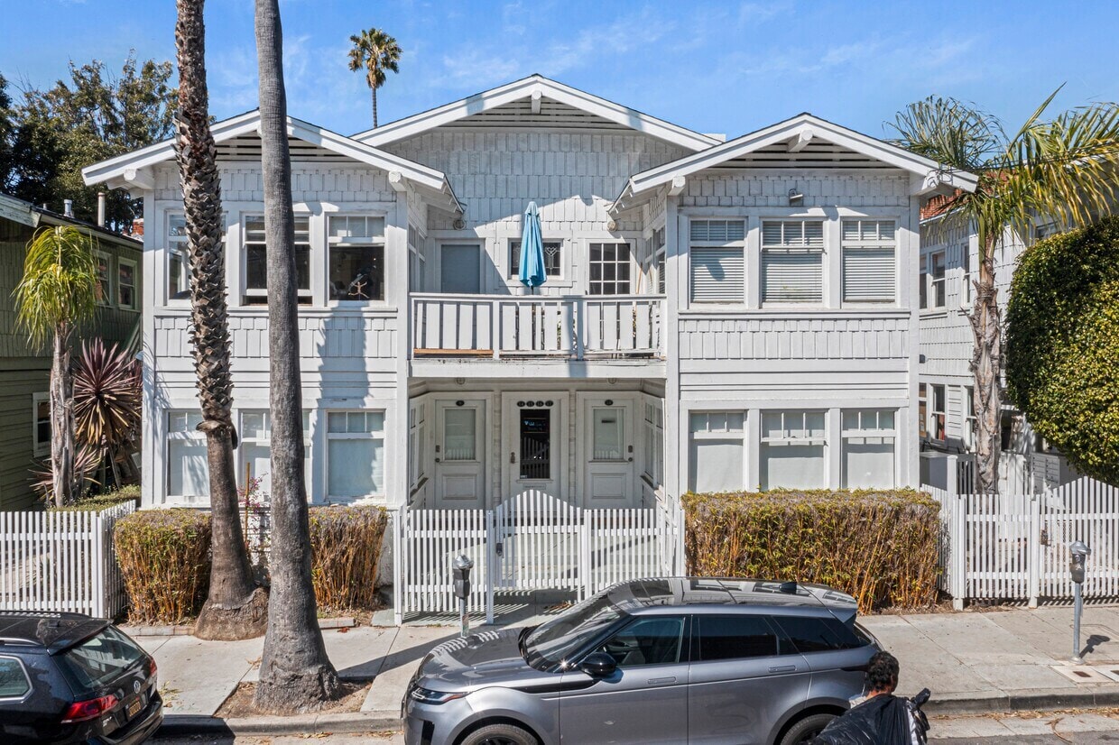 145-147 Bay St, Santa Monica, CA à louer Photo intérieure– Image 1 sur 6