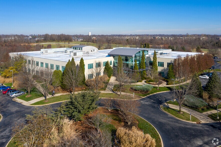 13551 Triton Park Blvd, Louisville, KY à louer - Photo de l’immeuble – Image 3 sur 17