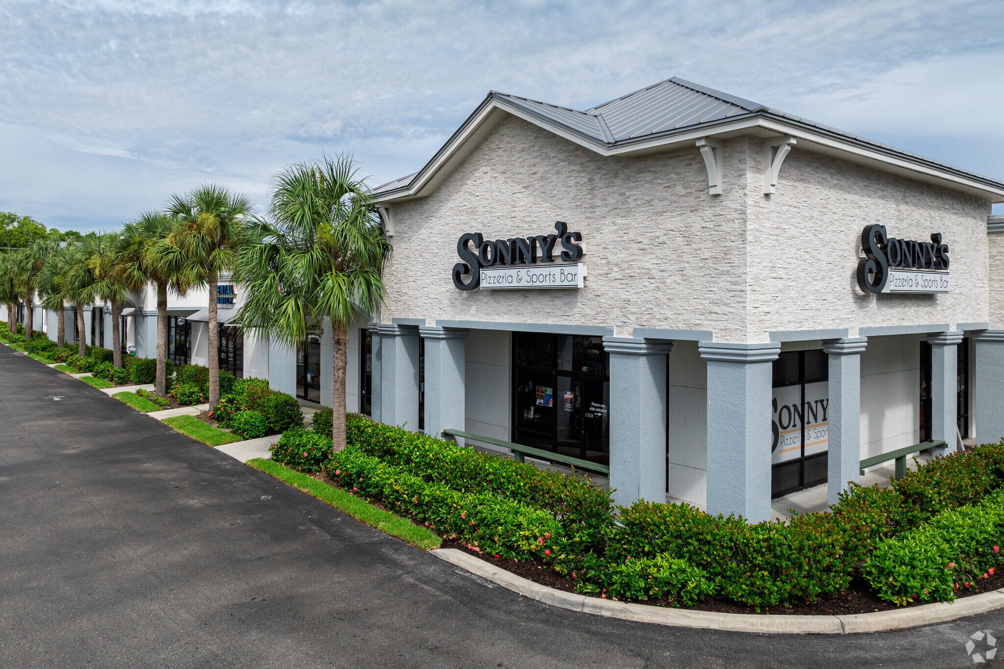7740-7750 Preserve Ln, Naples, FL à louer Photo principale– Image 1 sur 8