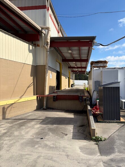 1159 Cainhoy Rd, Wando, SC à louer - Photo de l’immeuble – Image 3 sur 14