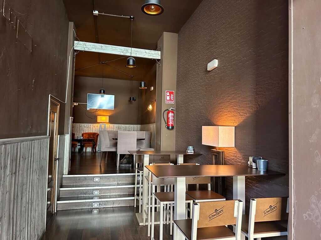 Local commercial dans Madrid, Madrid à louer Photo de l’immeuble– Image 1 sur 5