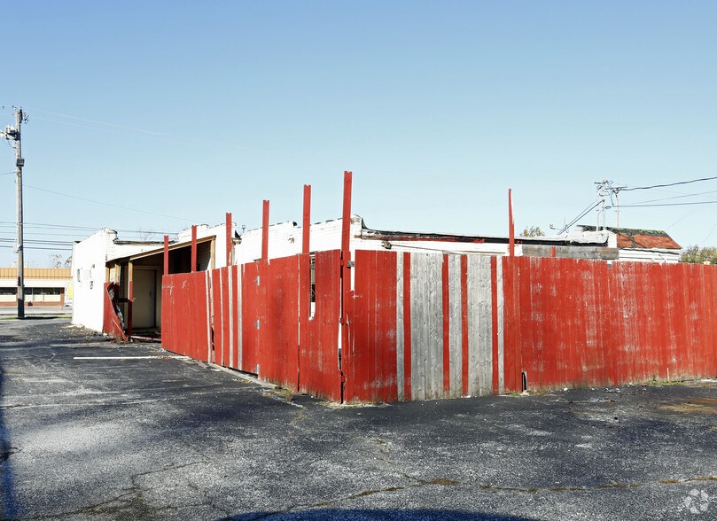 809 S Main St, Bowling Green, OH à louer - Photo de l’immeuble – Image 2 sur 3