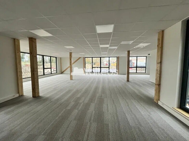 Bureau dans Ramonville-Saint-Agne à vendre - Photo de l’immeuble – Image 3 sur 12