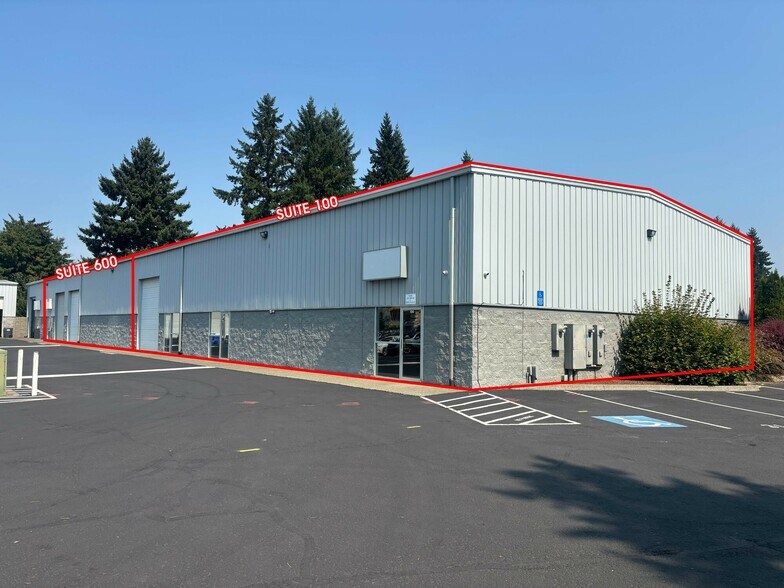 1414 SE 18th Ave, Hillsboro, OR à louer - Photo de l’immeuble – Image 2 sur 14