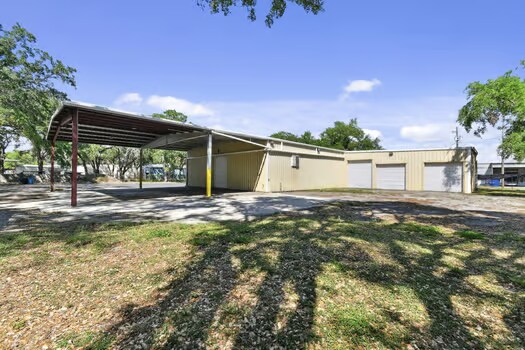 2110 71st St, Tampa, FL à louer - Photo de l’immeuble – Image 3 sur 10