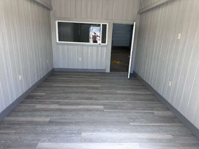 143 E Whitmore Ave, Modesto, CA à louer - Photo de l’immeuble – Image 3 sur 9