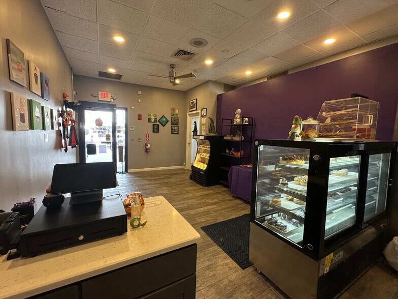 97-103 Elm St, Millbury, MA à louer - Photo de l’immeuble – Image 3 sur 10