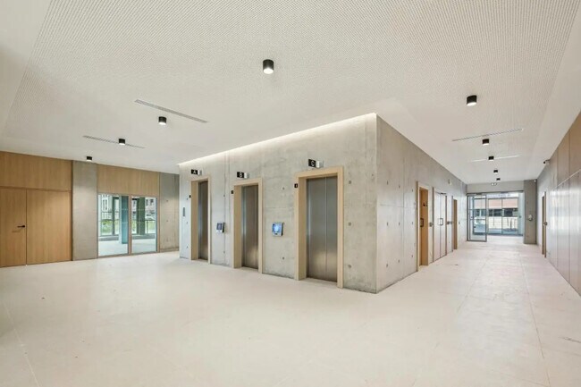 Plus de détails pour 3 Rue Célestin Freinet, Bordeaux - Bureau, Local commercial à louer