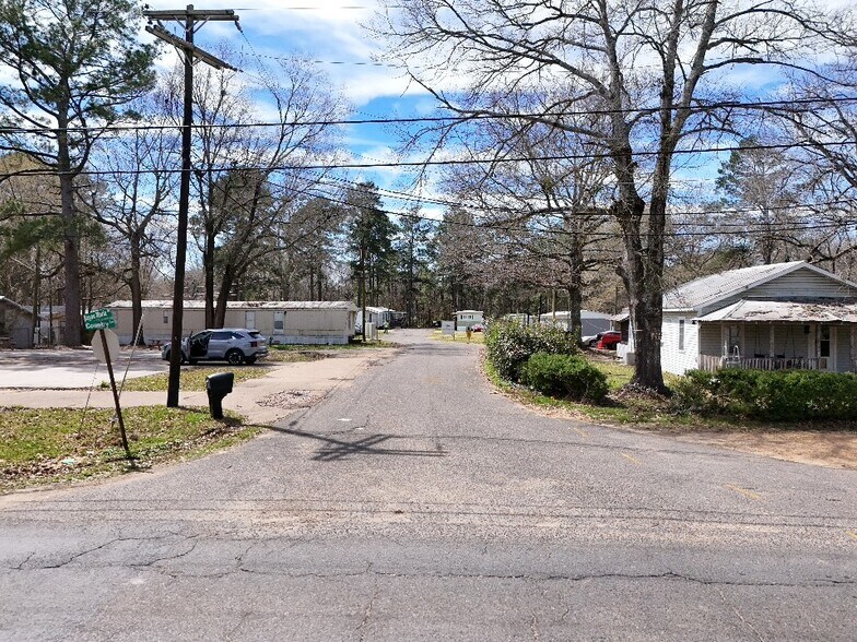 100 Country ln, Pineville, LA à vendre - Photo de l’immeuble – Image 2 sur 6