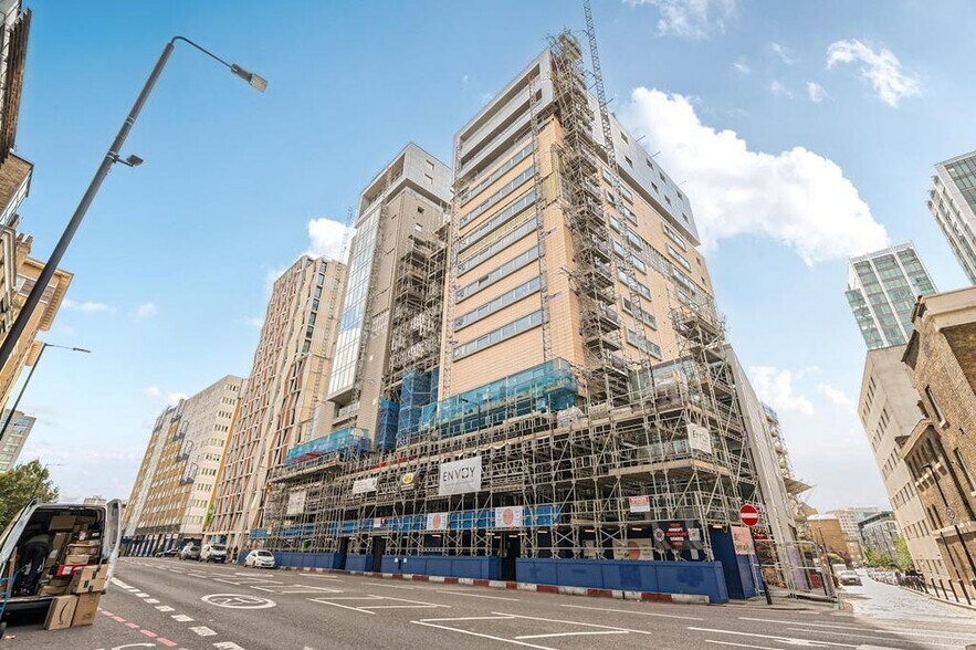 52-58A Commercial Rd, Londres à vendre - Photo de l’immeuble – Image 2 sur 24