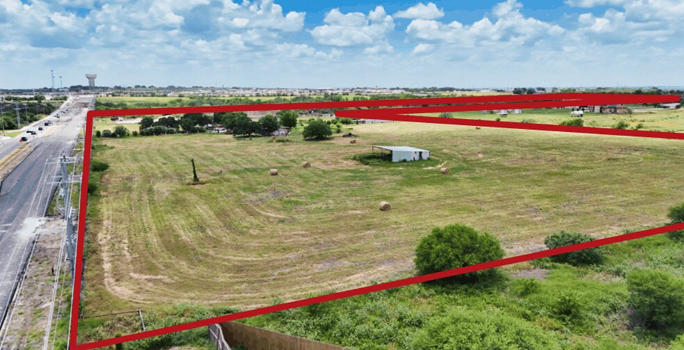 6839 E FM 1518 N, Schertz, TX à vendre - Photo de l’immeuble – Image 3 sur 7