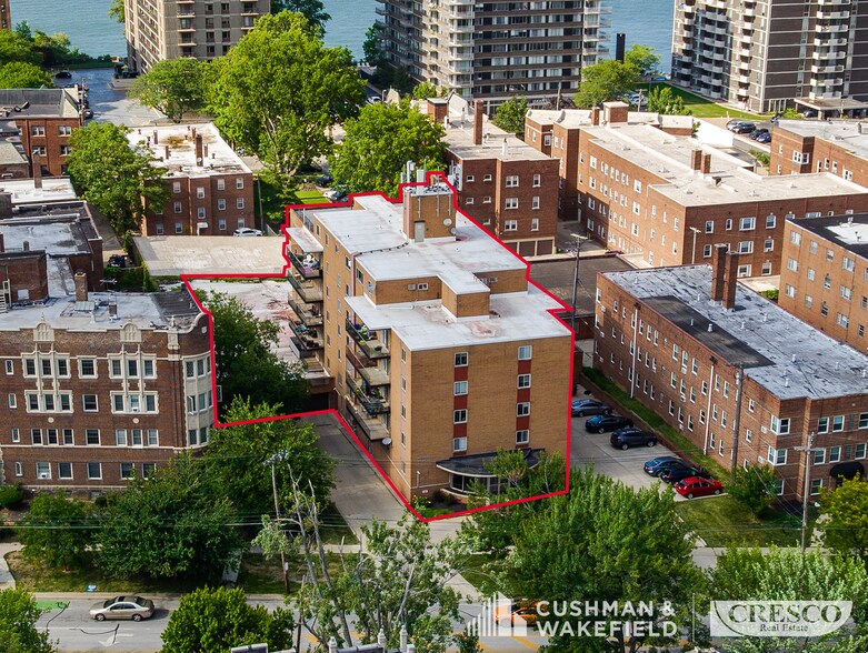12050 Lake Ave, Lakewood, OH à vendre - Photo de l’immeuble – Image 1 sur 31