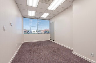 2947 E Broadway St, Pearland, TX à louer Photo intérieure– Image 1 sur 4