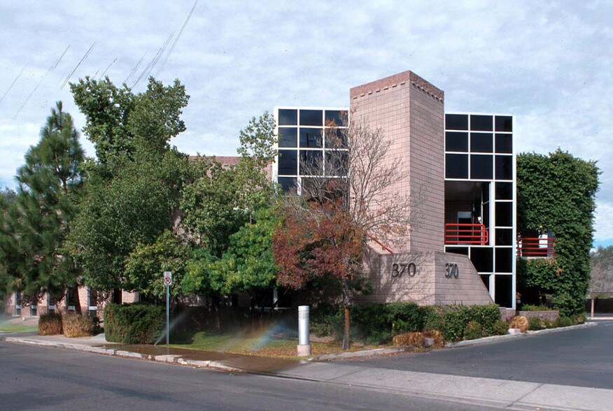 370 E Virginia Ave, Phoenix, AZ à vendre - Photo de l’immeuble – Image 2 sur 8