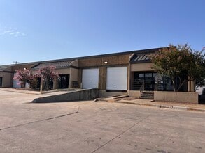 10921 Shady Trl, Dallas, TX à louer Photo intérieure– Image 1 sur 11