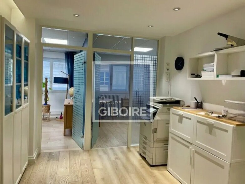 Bureau dans Rennes à louer - Photo de l’immeuble – Image 3 sur 13