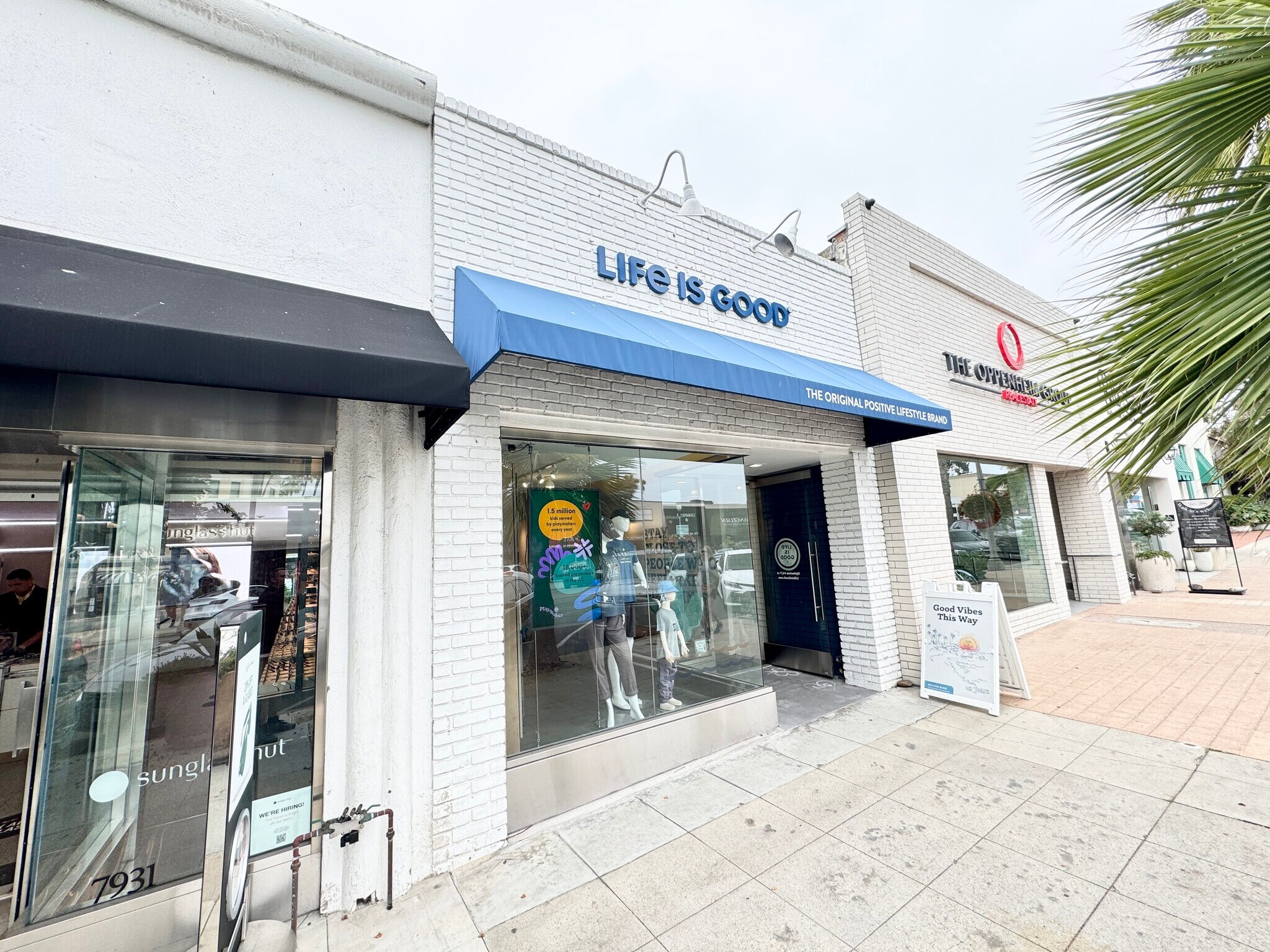 7927 Girard Ave, La Jolla, CA à louer Photo de l’immeuble– Image 1 sur 21