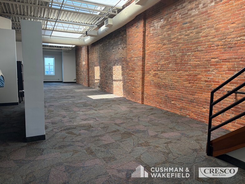 1406 W 6th St, Cleveland, OH à louer - Photo intérieure – Image 2 sur 11