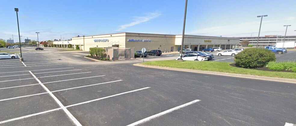 1700 Peach St, Erie, PA à louer - Photo de l’immeuble – Image 2 sur 12