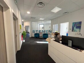 Bureau dans Aix-en-Provence à louer Photo intérieure– Image 1 sur 4