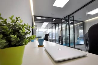 Plus de détails pour Calle López de Aranda, 42, Madrid - Coworking à louer