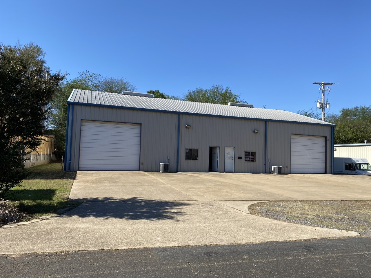 105 Montie St, Longview, TX à louer Photo de l’immeuble– Image 1 sur 3