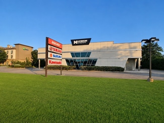 Plus de détails pour 1725 Old County Rd, Riverhead, NY - Local commercial à vendre